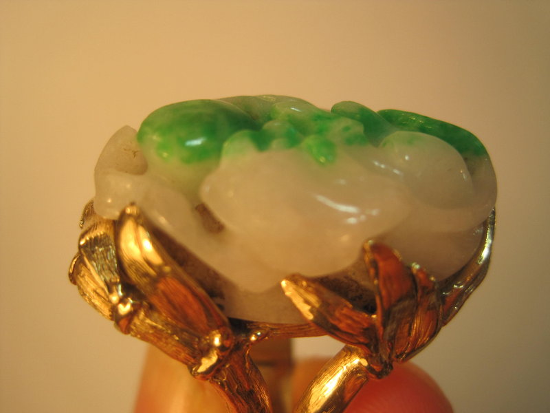 Old Chinese / Burmese Green Jadeite 14K Gold Ring