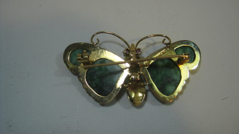 Beautiful Chinese Jadeite Brooch With 14K Gold Backing