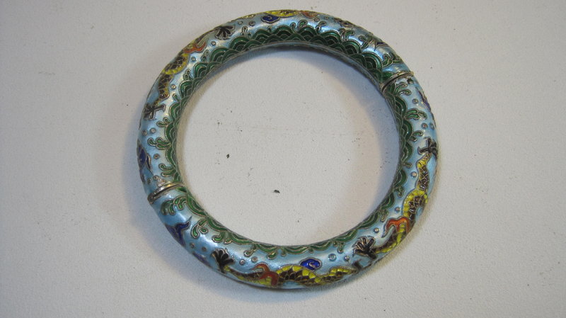 A Beautiful Vintage Chinese Export Silver Enamel Bangle