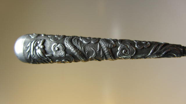 Early 20th C. Chinese Export Dragon Silver button Hook