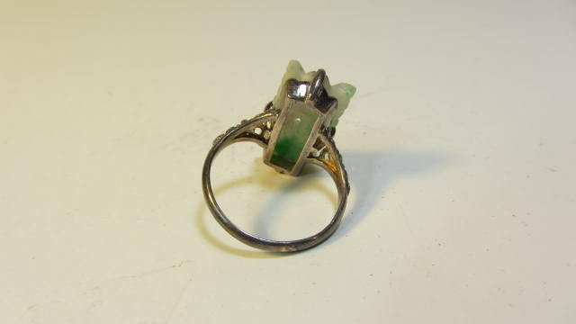 A Beautiful Vintage Chinese Silver Jadeite Ring Marked