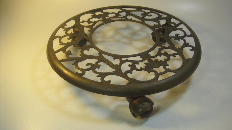 A Beautiful Vintage Chinese Brass Round Stand W/Wheels