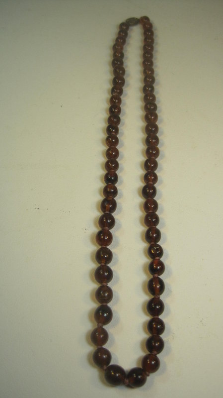 Beautiful Vintage Chinese Amber Necklace