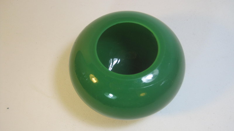 A Beautiful Chinese Green Peking Glass Water Bowl MK