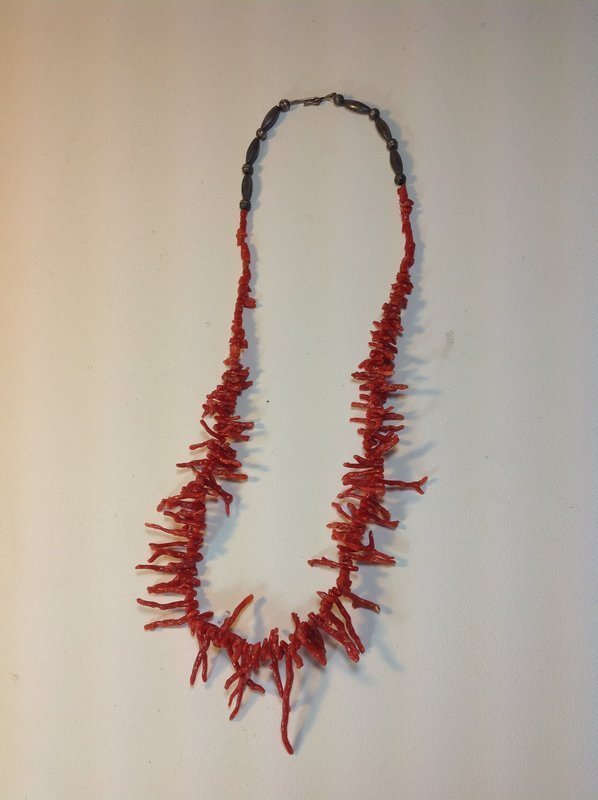 A Beautiful Vintage Red Mediterranean Coral Necklace