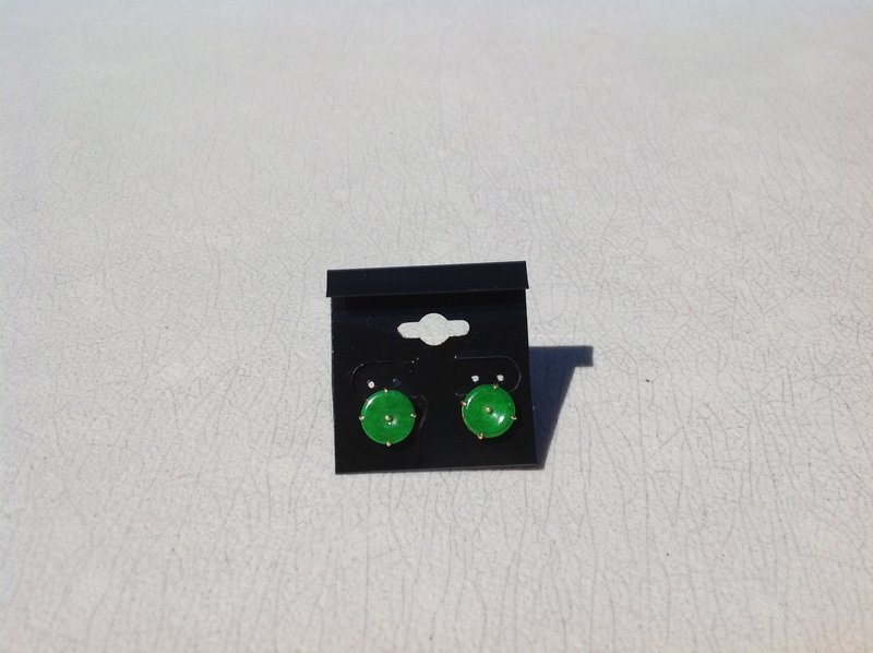 Pair Of Beuatiful Vintage Chinese Jadeite Earrings 18K