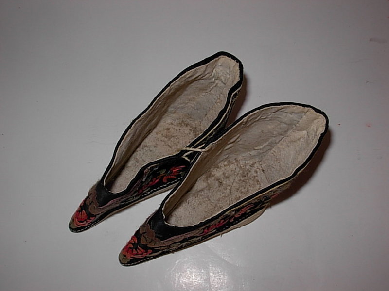 A Pair of Very Nice Chinese Lotus Shoes