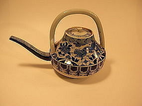 A Beautiful Japanese Ko Imari Teapot