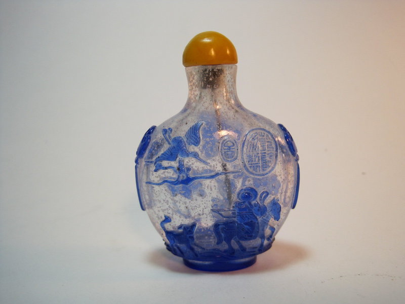 A Beautiful Chinese Peking Glass Snuff Bottle
