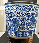 Chinese blue ad with porcelain flower pot coffee table