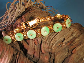 jadeite and 14k gold link bracelet