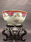 Chinese export porcelain bowl with carved wood stand