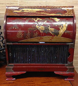 Japanese painted lacquer roll up jewerlry chest