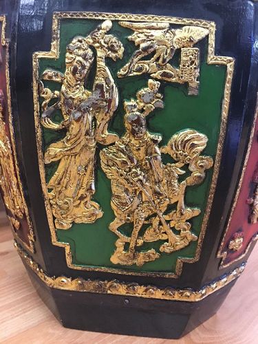 Chinese antique carved gilt woonder food container
