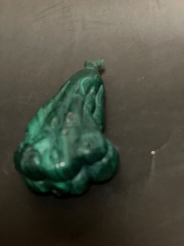 Chiese carved malachite snuff bottle