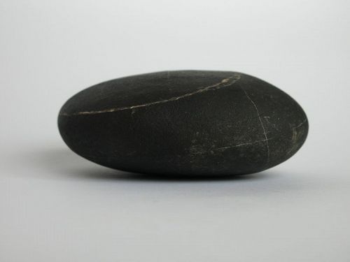 BLACK STONE WITH ENSO