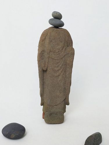 BUDDHIST STATUE WITH NO HEAD