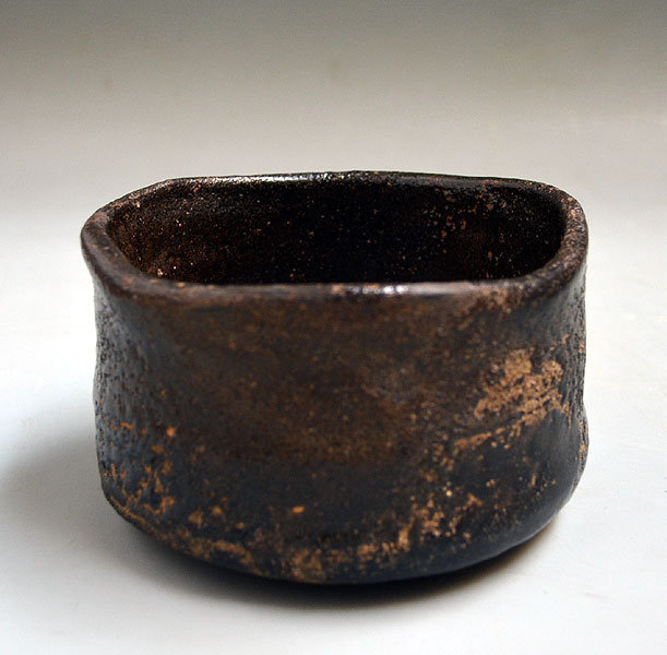 Early Edo Seto Guro Chawan Tea Bowl