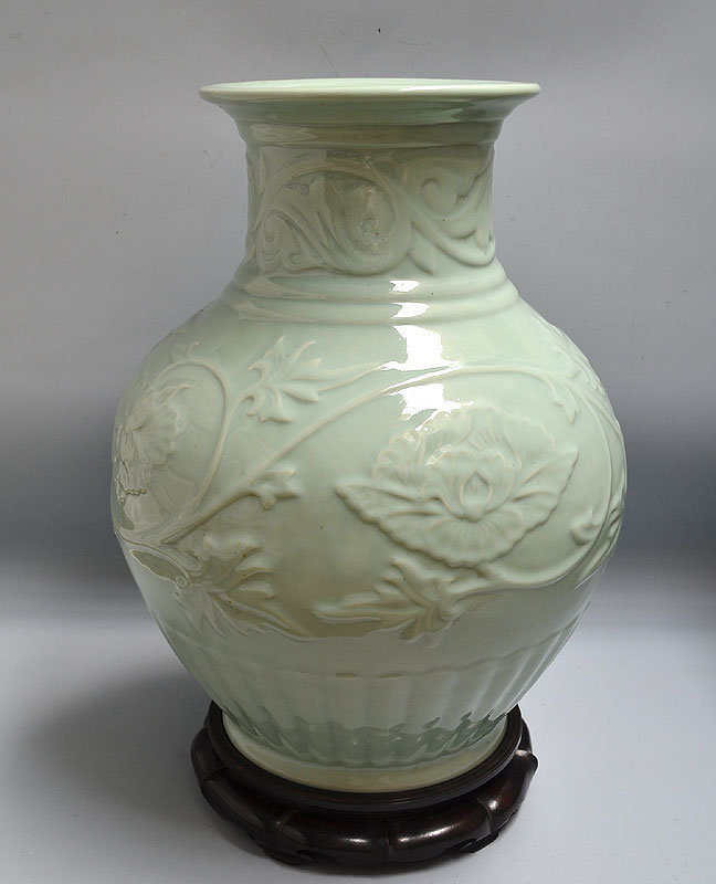 Massive Miyanaga Tozan Celadon Porcelain Vase