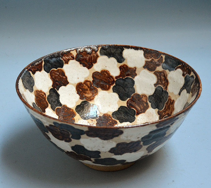 Powerful Large Bowl by Eiraku Zengoro XII (Wazen)