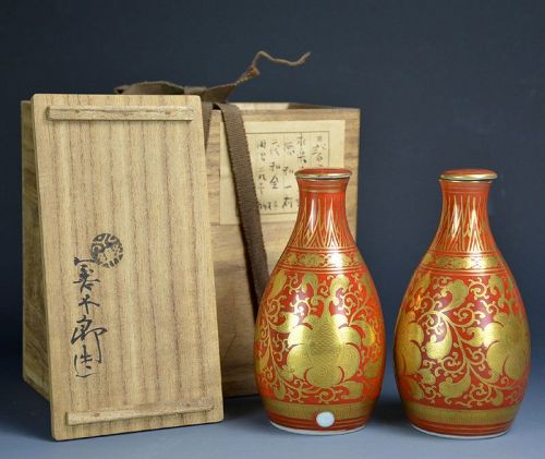 Antique Japanese Tokkuri Sake Flask by Eiraku Zengoro