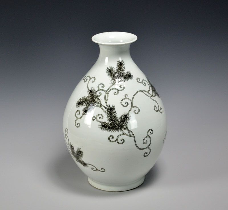 Kiyomizu Rokubei IV Meiji Period Vase