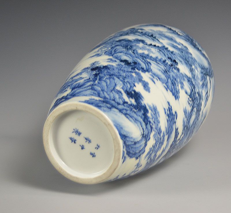 Daimaru Hoppo (Hokuho) Sometsuke Vase