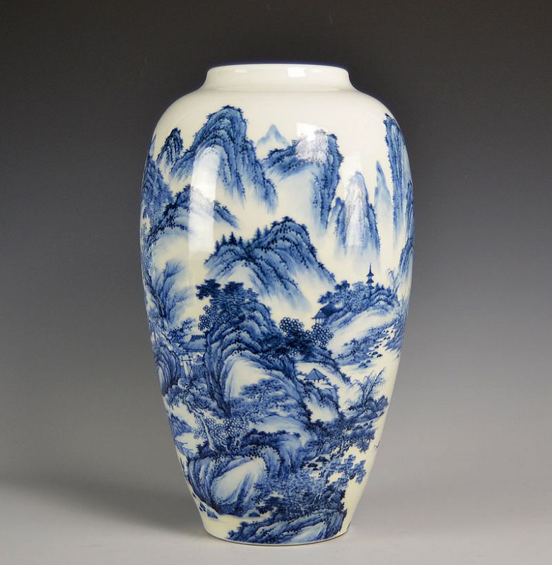 Daimaru Hoppo (Hokuho) Sometsuke Vase