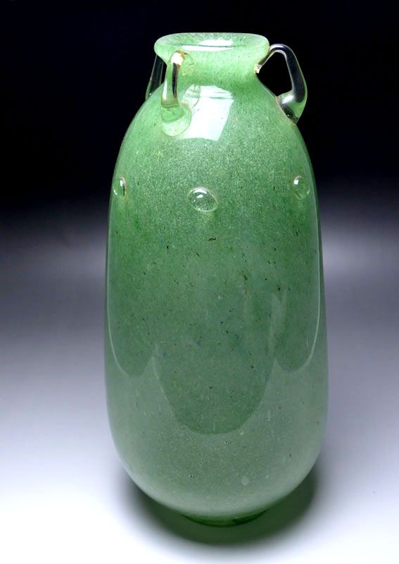 Iwata Toshichi Early Art-Glass Vase