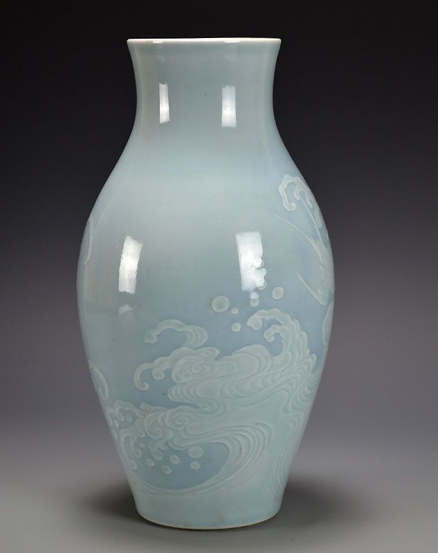 Seifu Yohei Porcelain Vase, Waves and Plovers