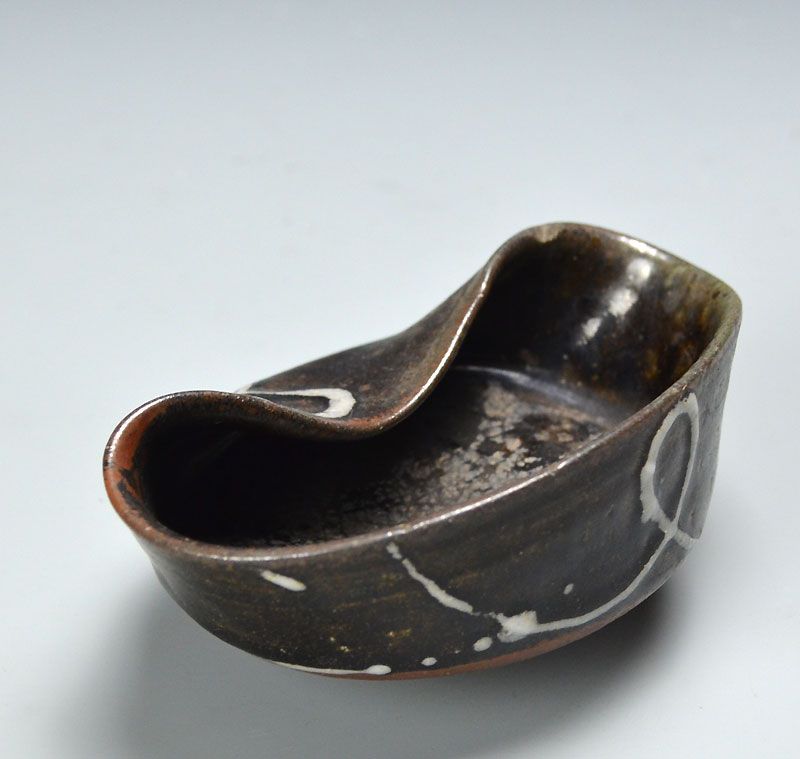 Antique Karatsu Kutsu-gata Chawan Tea Bowl, Kiln Flaw