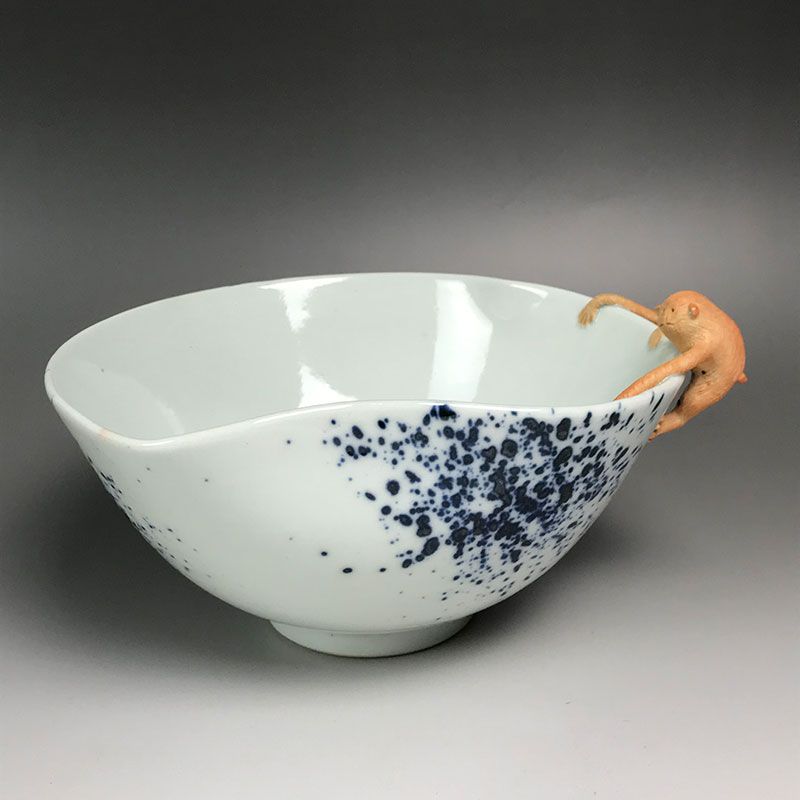 Exceptional Suda Seika Ude-naga Monkey Porcelain Bowl