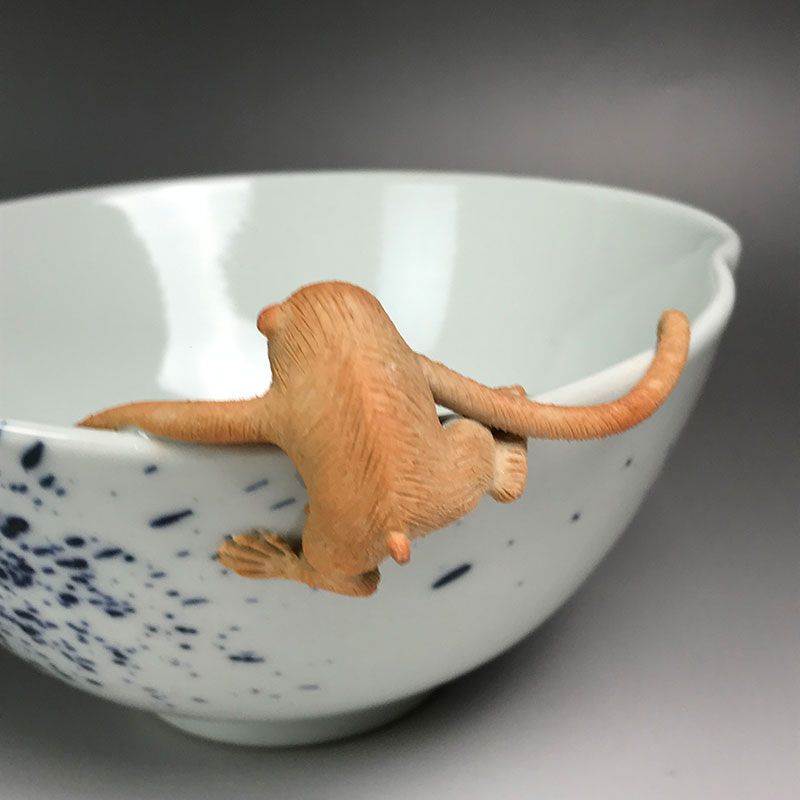 Exceptional Suda Seika Ude-naga Monkey Porcelain Bowl