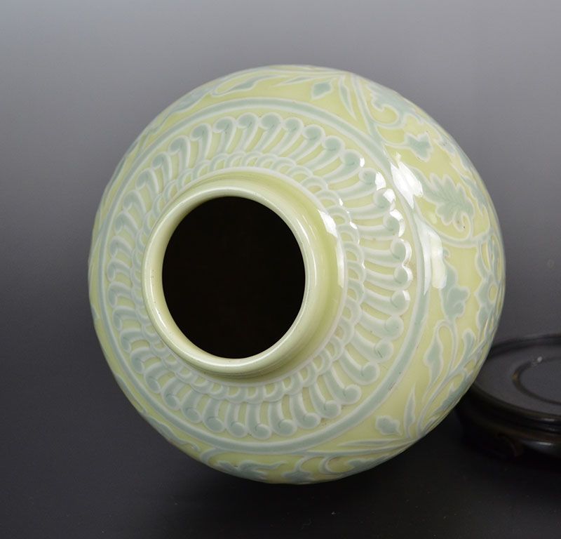Antique Japanese Porcelain Vase by Miyanaga Tozan