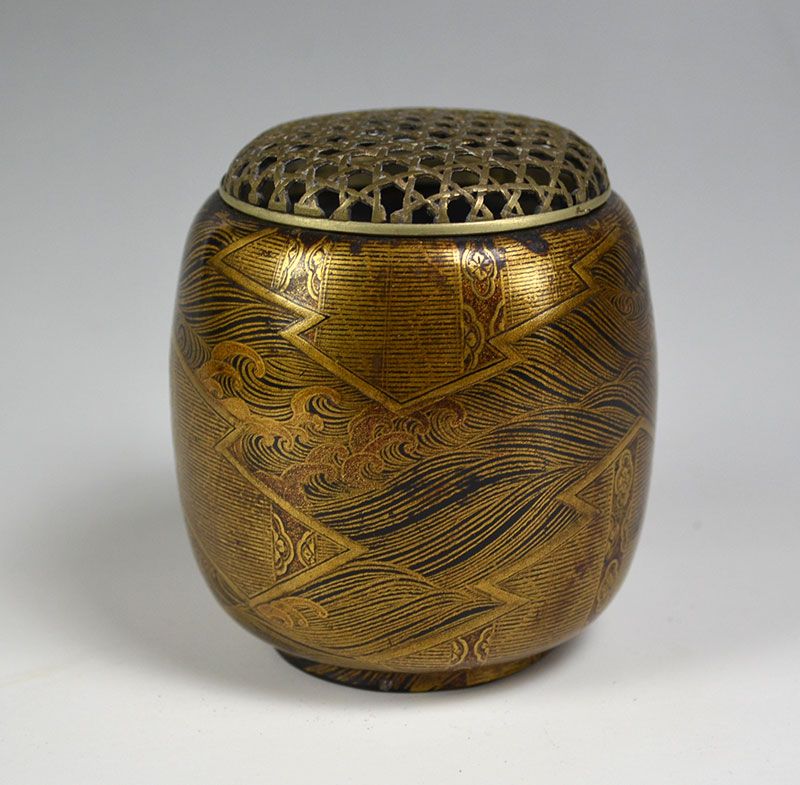 16th-17th century Japanese Lacquer Koro Incense Burner