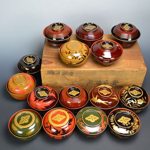Important Edo p. Yanagisawa Daimyo Lacquer Bowl Set