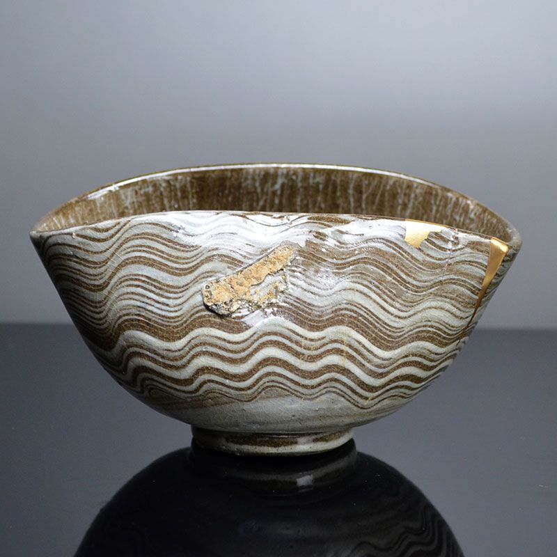 Edo p. Utsutsugawa Yaki Chawan Tea Bowl w/ Gold Repair