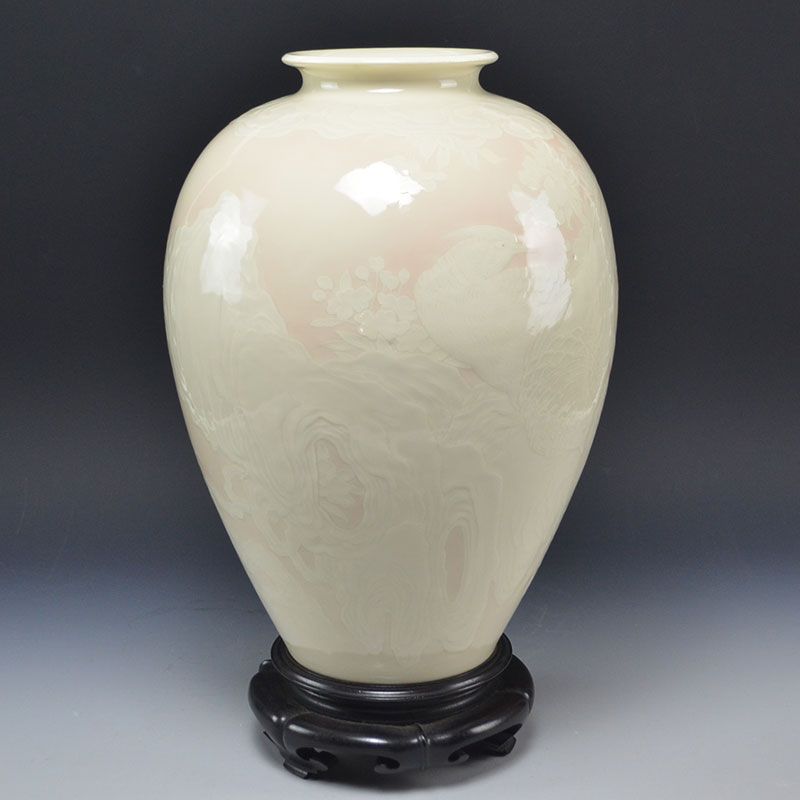 Unprecedented Porcelain Vase by Seifu Yohei III