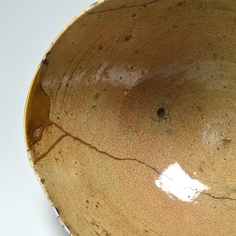 Stellar Edo p. Japanese Pottery Chawan with Gold Repair