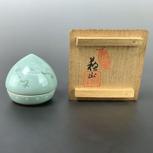 Suwa Sozan II Porcelain Kogo Incense Container, Dragon 1928