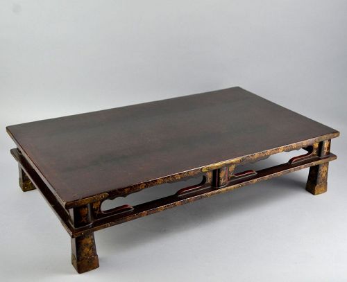 Kasuga-joku Lacquered Table by Suwa Sozan I