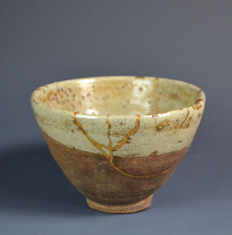 Ancient Karatsu Tea bowl with Kintsugi Gold Repairs