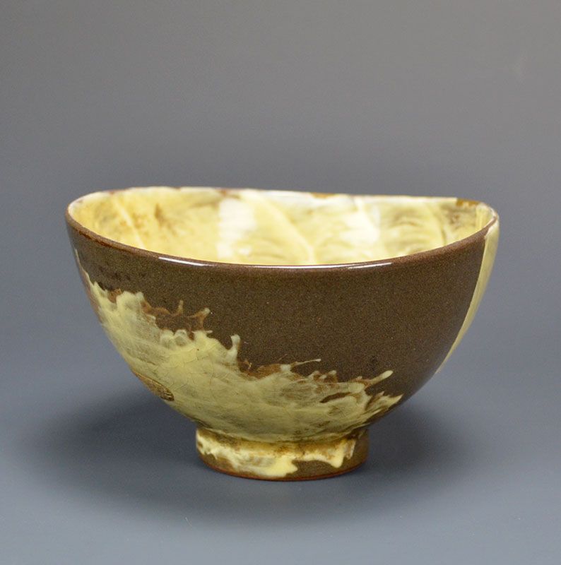 Edo Utsutsukawa-yaki Chawan Tea Bowl w/Gold Repairs