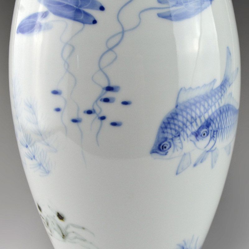 Ono Bakufu Porcelain Vase Painted with Fish