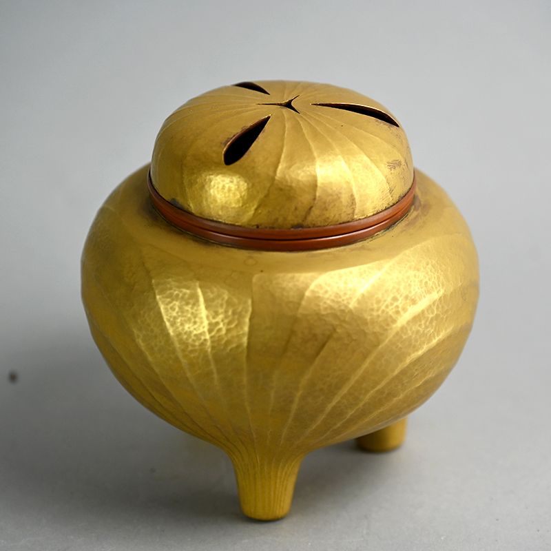 Golden Uchidashi Japanese Koro Incense Burner, Goro