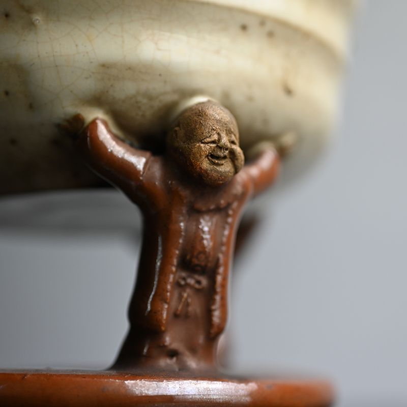 Akahada Yaki Pottery Koro by Okuda Mokuhaku