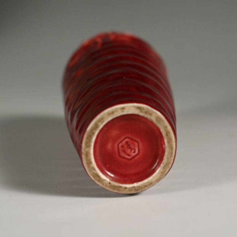 Kiyomizu Rokubei V Exquisite Small Red Vase