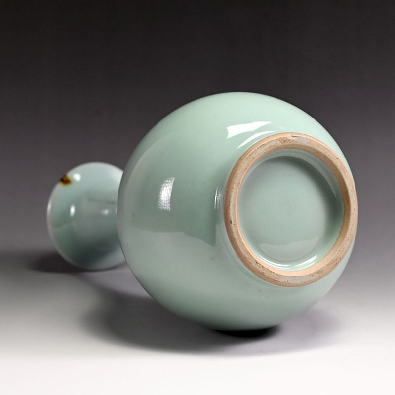 Tobiseiji Hanaike Vase by Early Female Potter Suwa Sozan Ⅱ