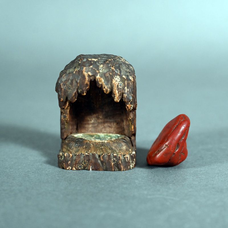 Antique Japanese Red Stone Daruma Reliquary