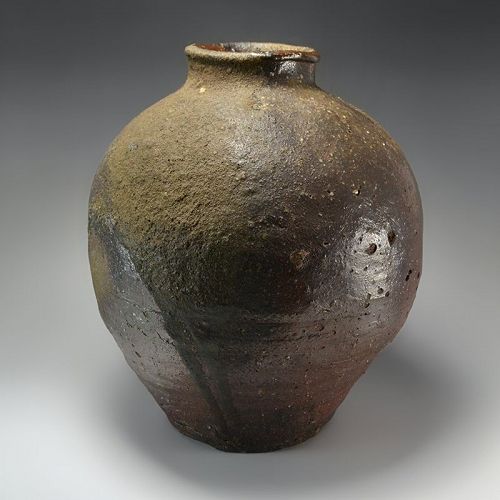 Momoyama-Early Edo period Japanese Shigaraki Tsubo